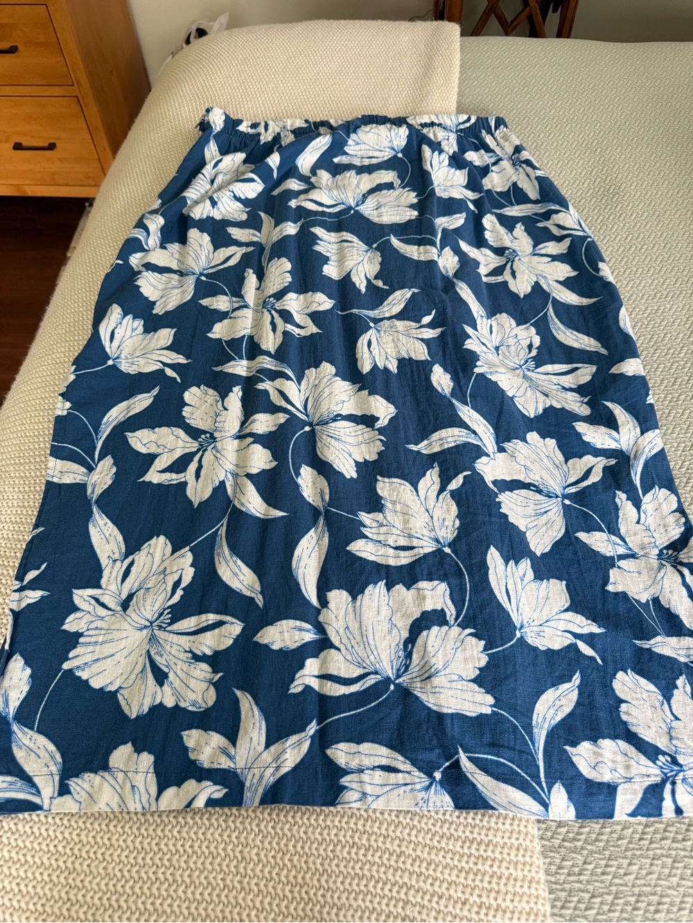 GAP Blue Floral Print Women’s Skirt size XL
